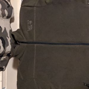 Mountain Hardwear small fleece